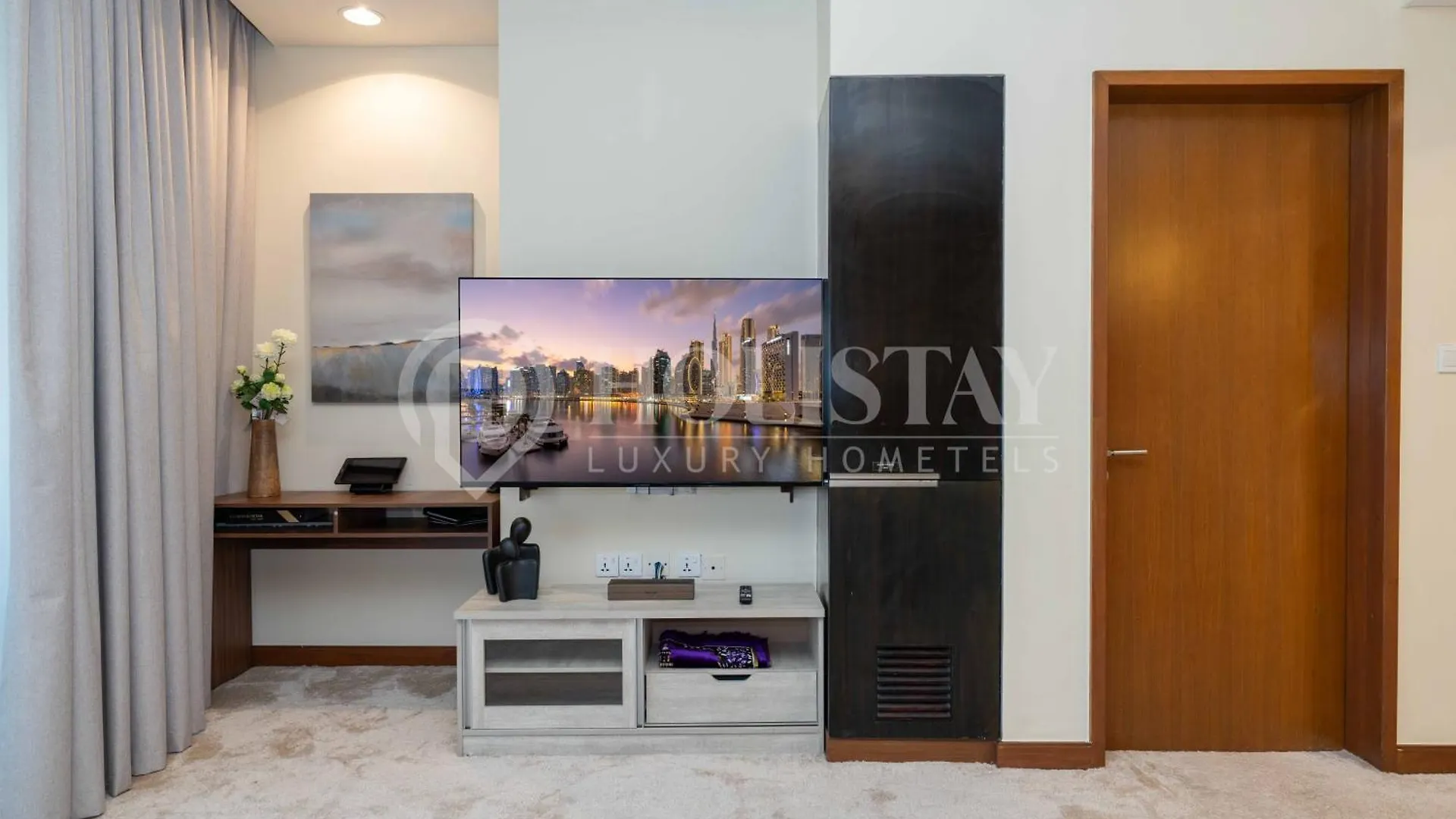 شقة Holistay Luxury Homes - Burj Khalifa View - Direct Access Dubai Mall الإمارات العربية المتحدة