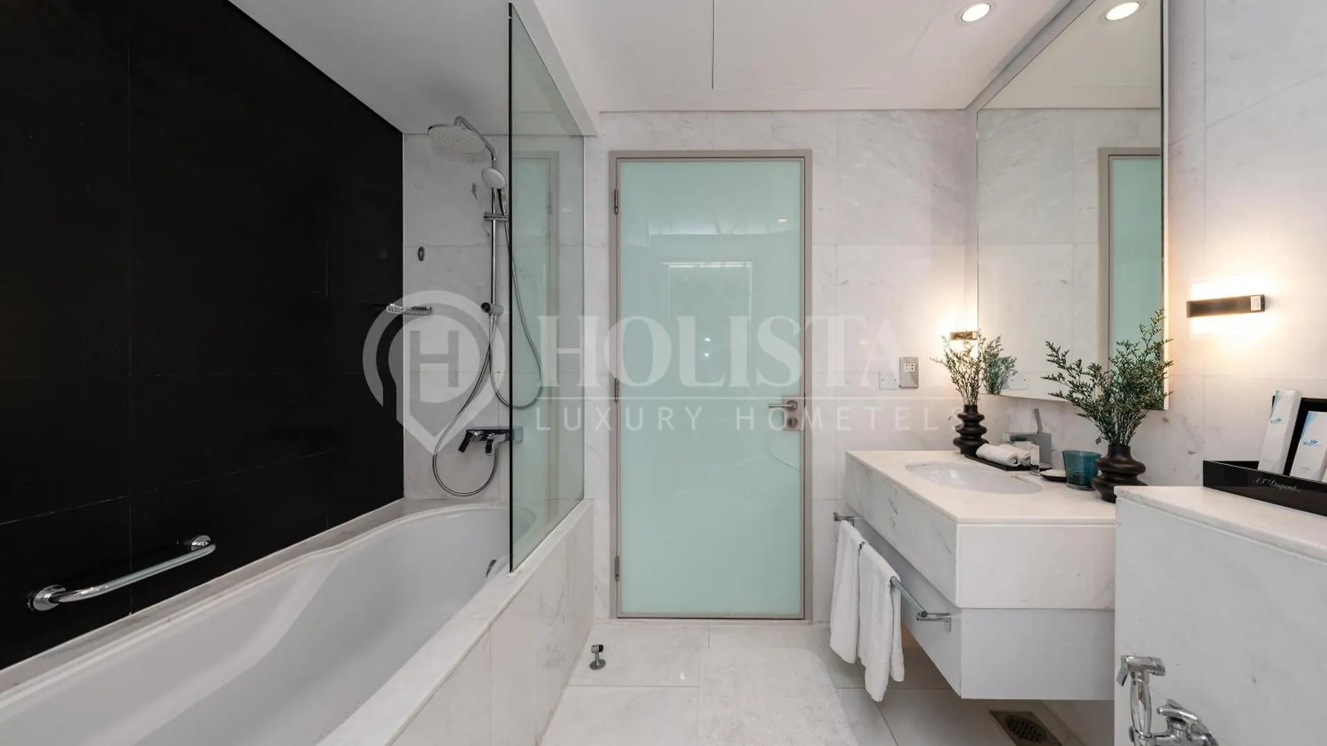 شقة Holistay Luxury Homes - Burj Khalifa View - Direct Access Dubai Mall