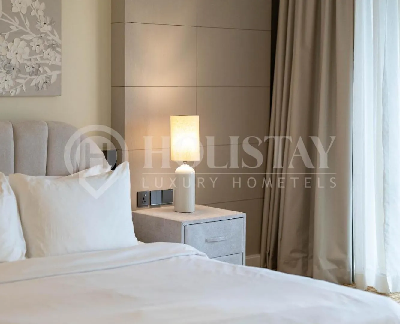 Holistay Luxury Homes - Burj Khalifa View - Direct Access Dubai Mall