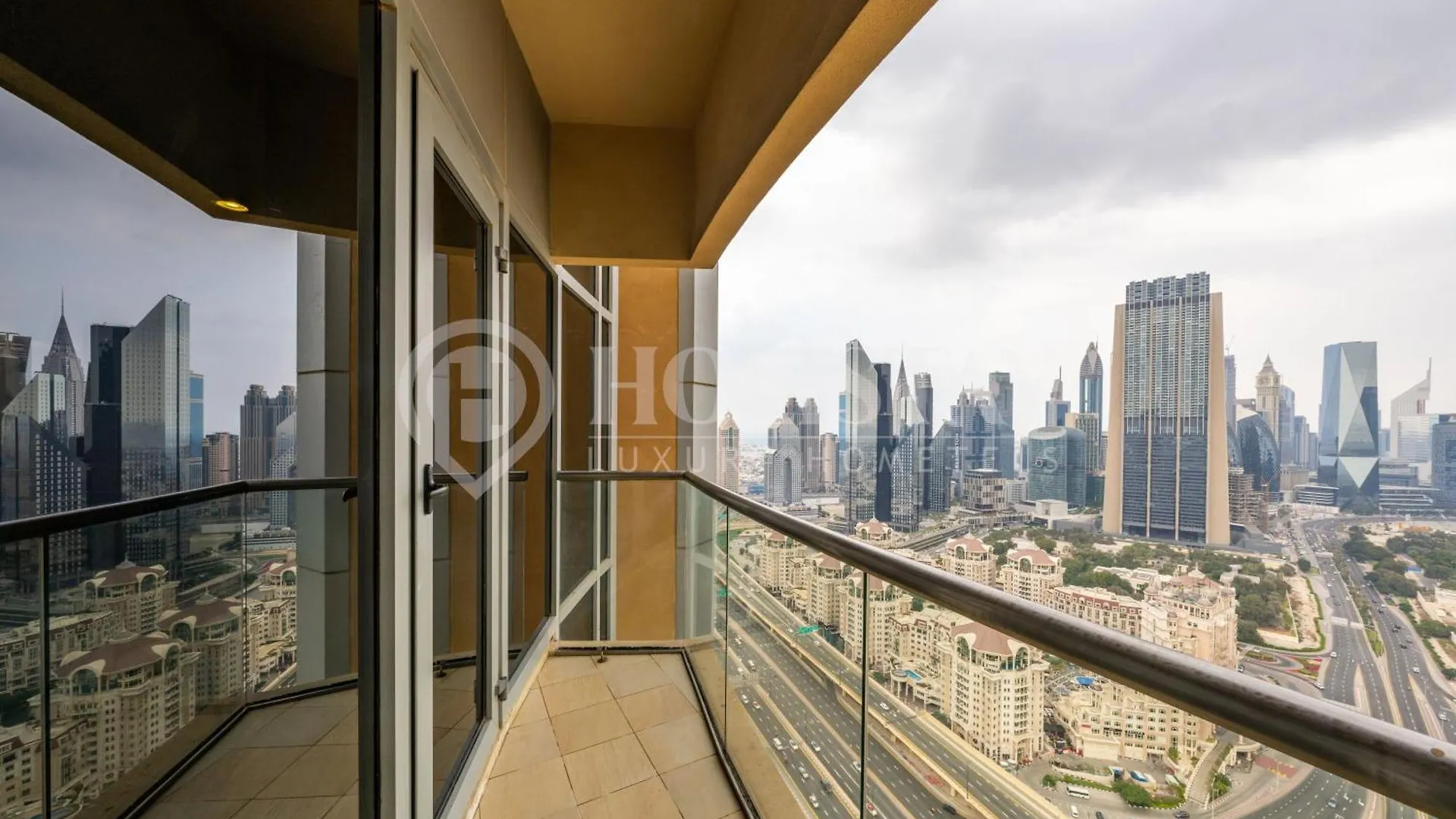 Holistay Luxury Homes - Burj Khalifa View - Direct Access Dubai Mall شقة